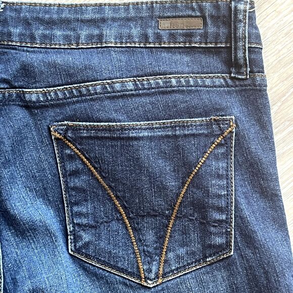 Kut From the Kloth Farrah Baby Bootcut Stretch Dark Denim Womens Size 6, 31x31 - Picture 9 of 11